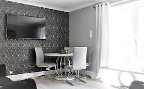 2 Bedroom Apartment At Secc Hydro Free Parking